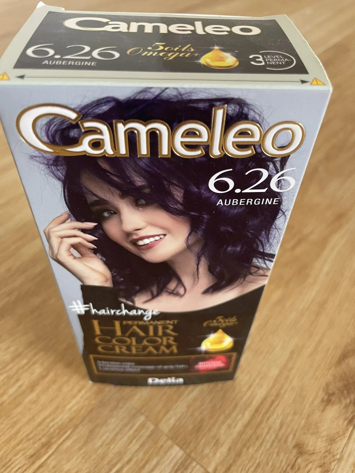 Delia Cameleo Permanent Haarfarbe 6.26 Aubergine