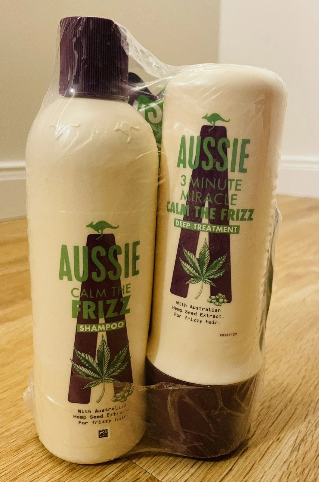 Aussie Calm the Frizz Set – Shampoo + 3 Minute Miracle | 2-teilig