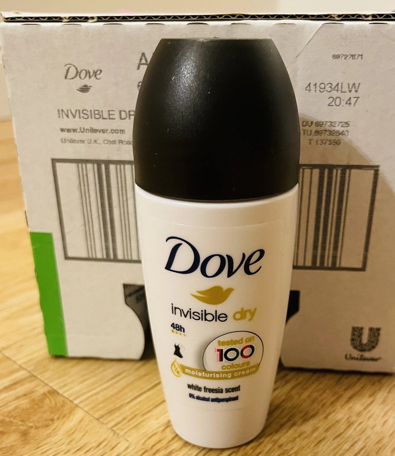 Dove Invisible Dry Roll-On Antitranspirant – 6er Pack